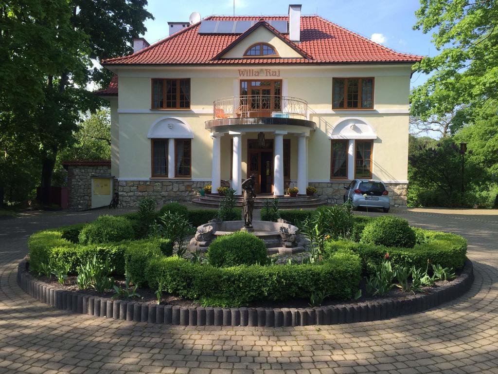 Willa Raj Nałęczów Екстериор снимка