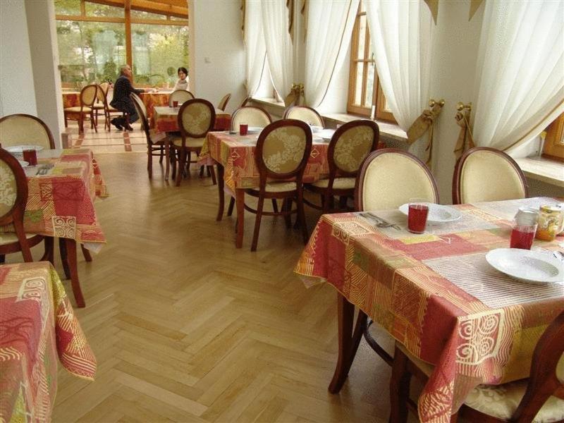 Willa Raj Nałęczów Екстериор снимка